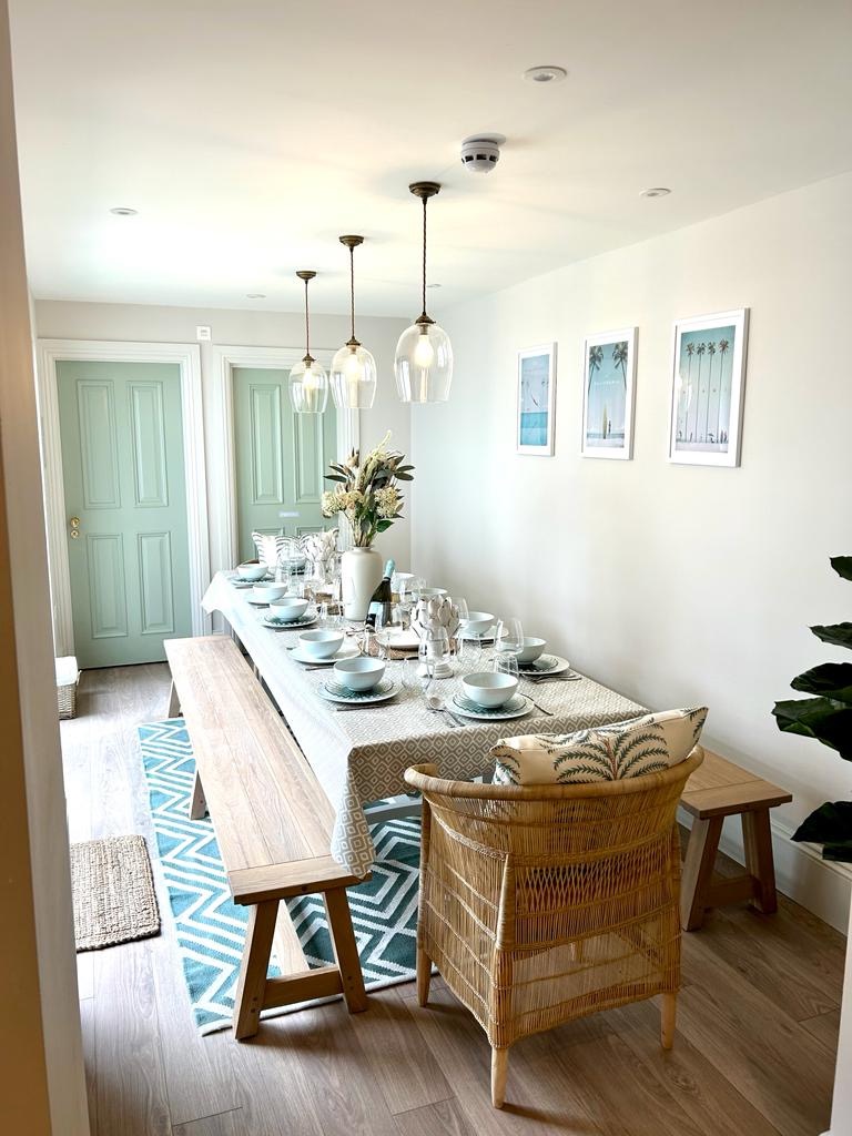 The Shell House - a cool dining space for 12